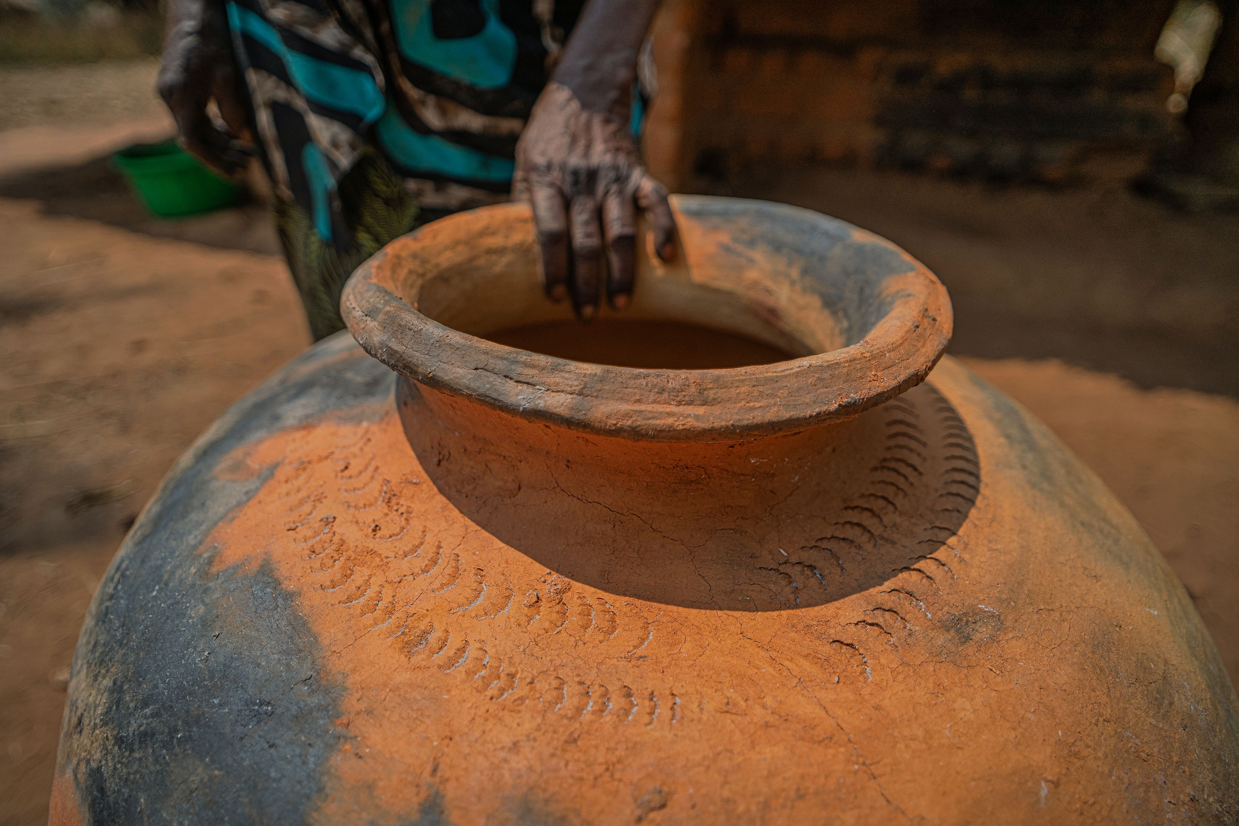 terracotta pot congo